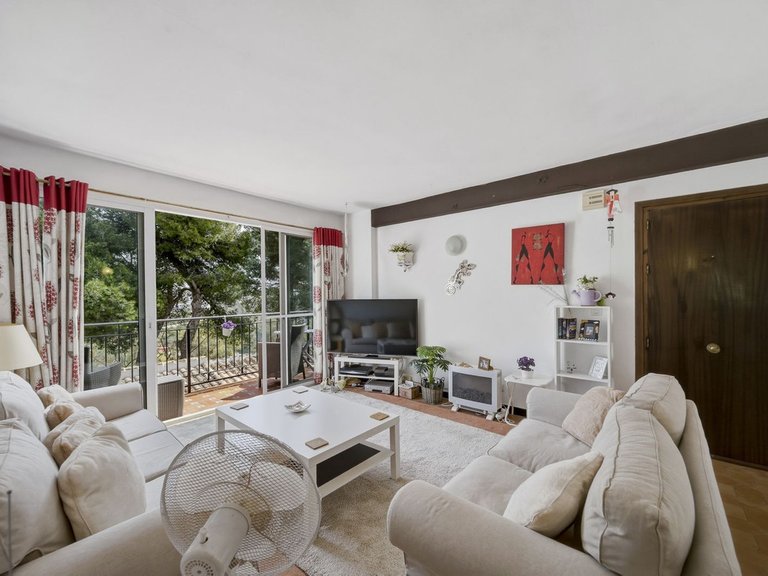 Apartment for Sale in Costa del Sol, Benalmadena Costa, Malaga 9