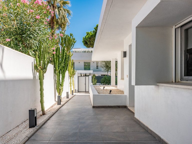 Villa for Sale in Marbella, Malaga 12