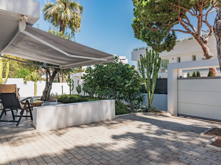 Villa for Sale in Marbella, Malaga 17
