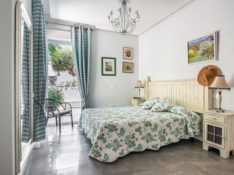 Villa for Sale in Marbella, Malaga 3