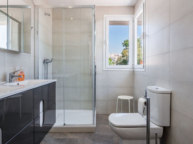 Villa for Sale in Marbella, Malaga 8