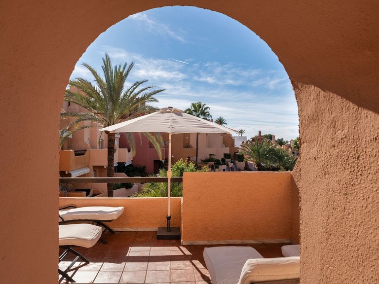 Villa for Sale in Nueva Andalucía, Malaga 24