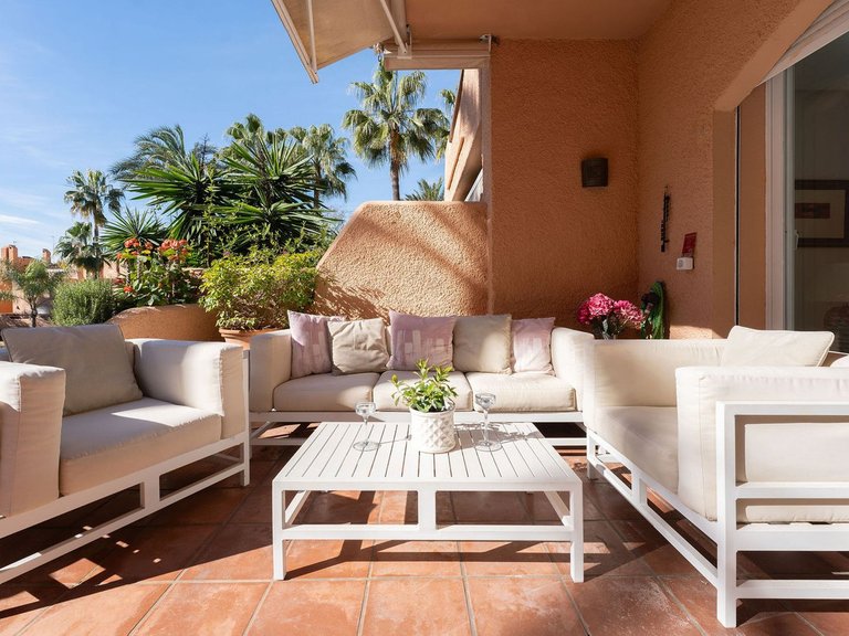Villa for Sale in Nueva Andalucía, Malaga 9
