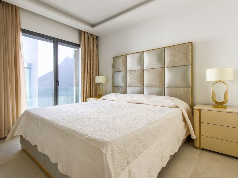 Town House for Sale in Estepona, Malaga 11