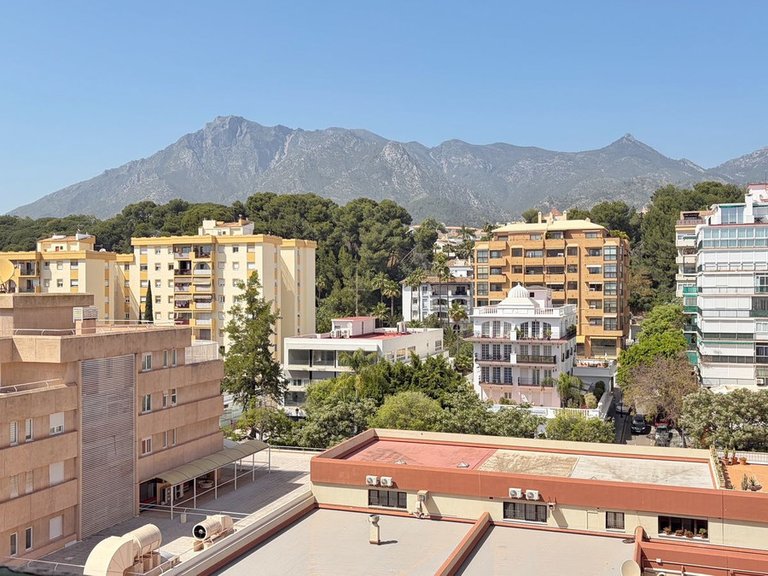 Apartment for Sale in Marbella, Malaga 27