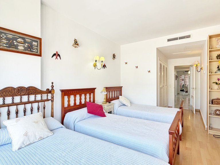 Apartment for Sale in Marbella, Malaga 37
