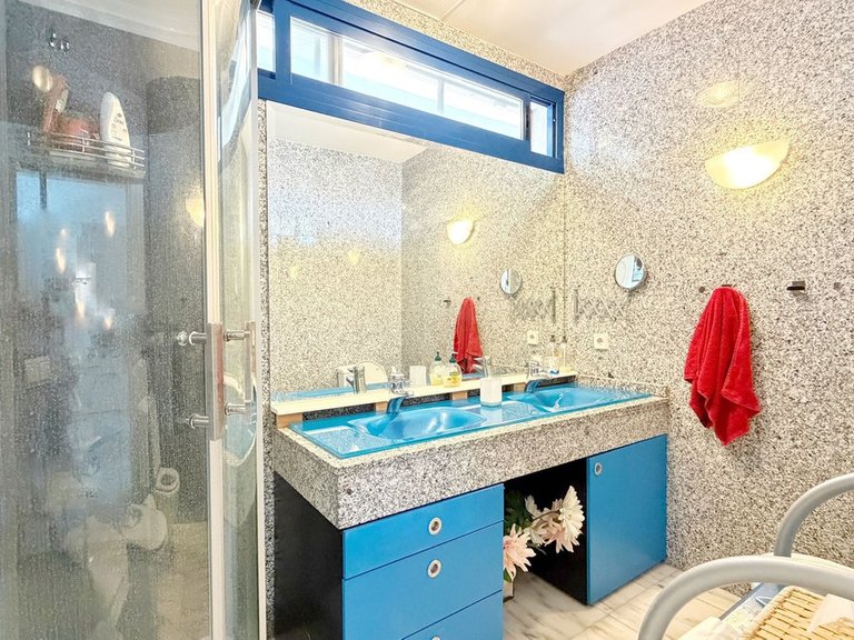 Apartment for Sale in Marbella, Malaga 44