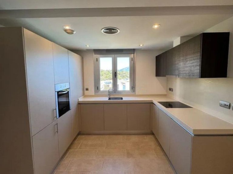 Apartment for Sale in Ojén, Malaga 12