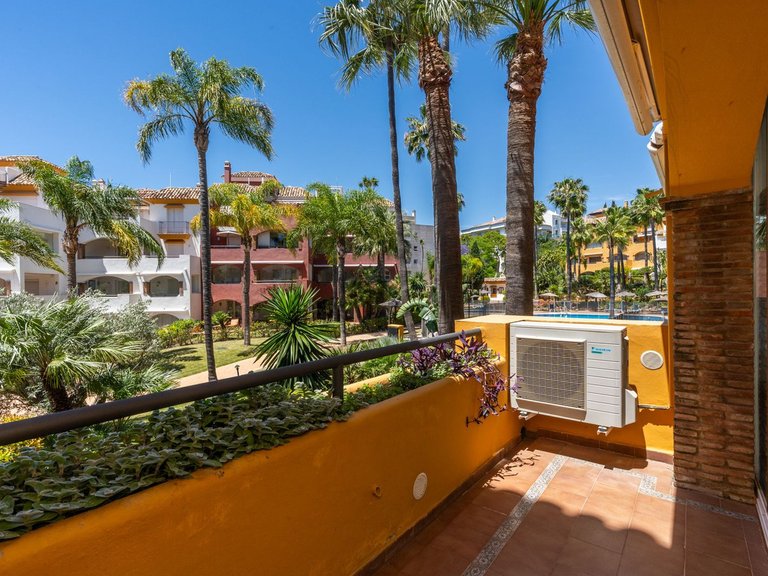 Apartment for Sale in Marbella, Malaga 12