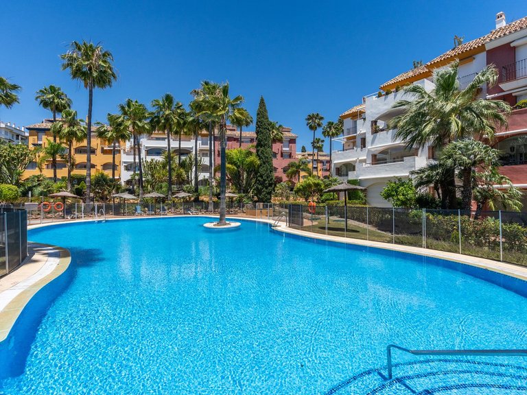 Apartment for Sale in Marbella, Malaga 25