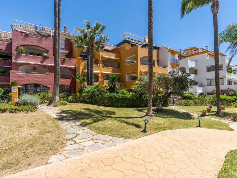 Apartment for Sale in Marbella, Malaga 29