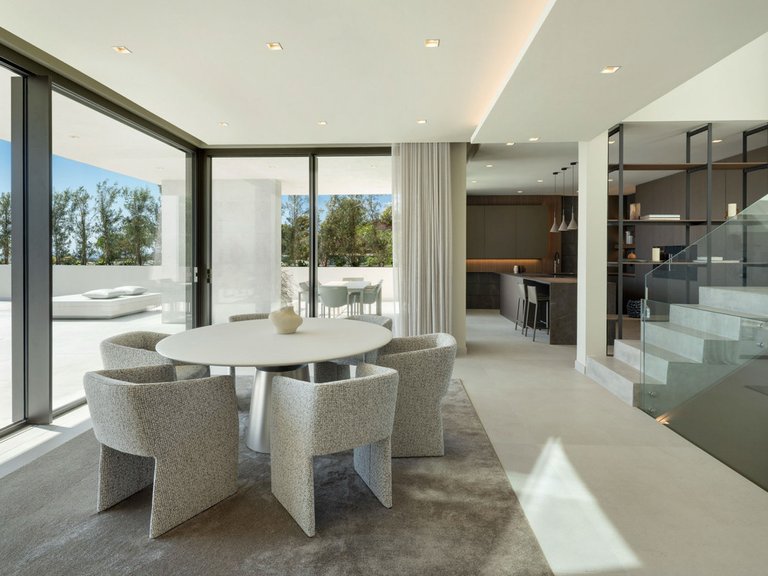 Villa for Sale in Los Flamingos, Malaga 10