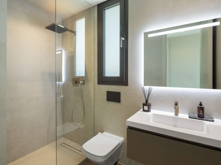 Villa for Sale in Los Flamingos, Malaga 23