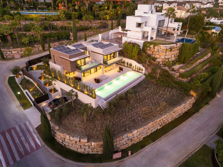 Villa for Sale in Los Flamingos, Malaga 40