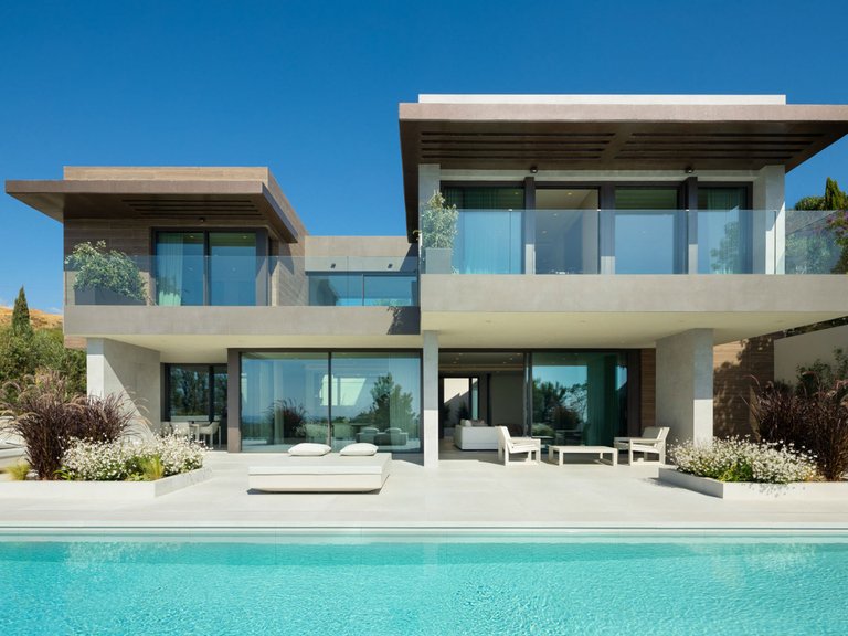 Villa for Sale in Los Flamingos, Malaga 8