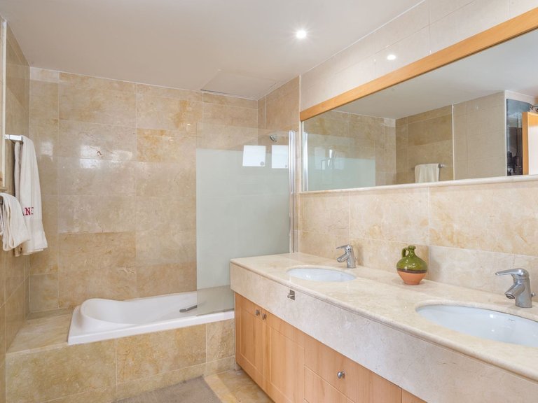 Apartment for Sale in Altos De Los Monteros, Malaga 15