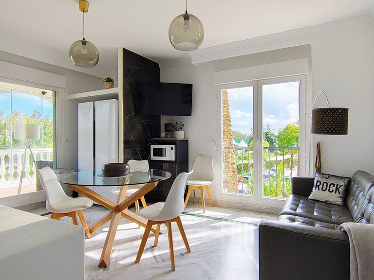 Apartment for Sale in Nueva Andalucía, Malaga 11