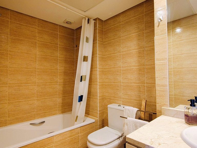 Apartment for Sale in Nueva Andalucía, Malaga 26