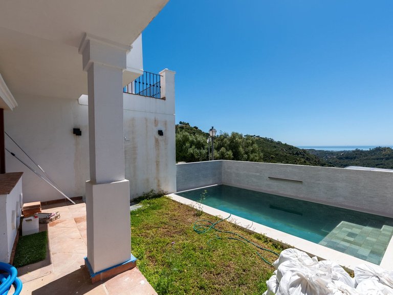 Villa for Sale in Benahavís, Malaga 16