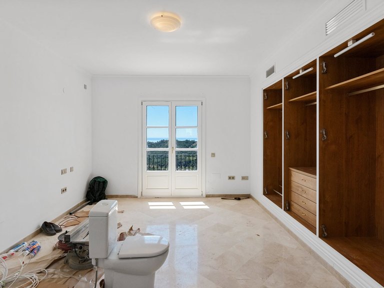 Villa for Sale in Benahavís, Malaga 22