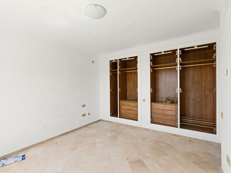Villa for Sale in Benahavís, Malaga 26