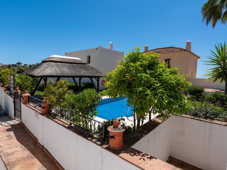 Villa for Sale in Benahavís, Malaga 36