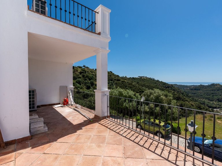 Villa for Sale in Benahavís, Malaga 6