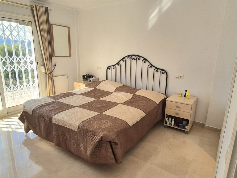 Villa for Sale in Alhaurin Golf, Malaga 15