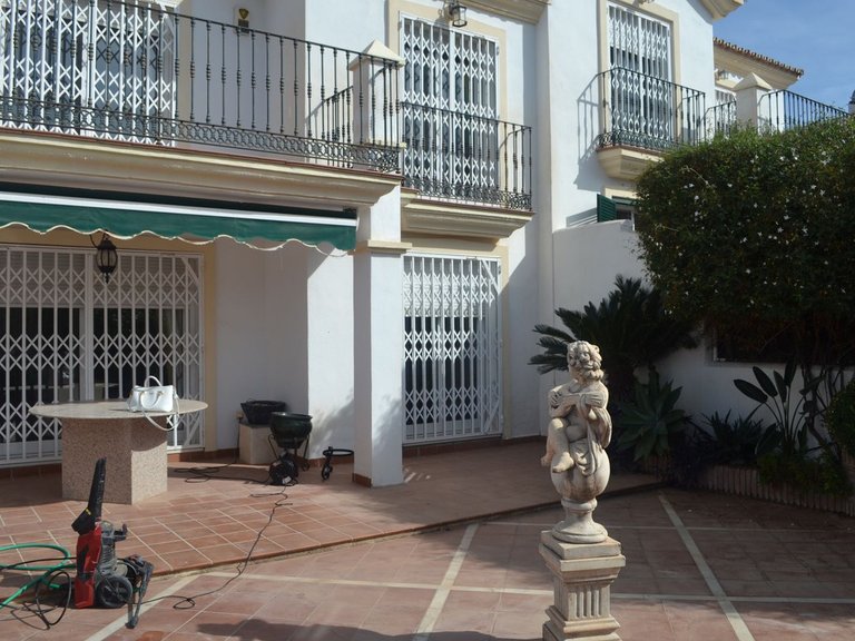 Villa for Sale in Alhaurin Golf, Malaga 30