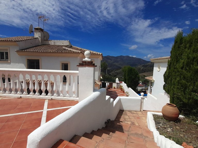 Villa for Sale in Alhaurin Golf, Malaga 34