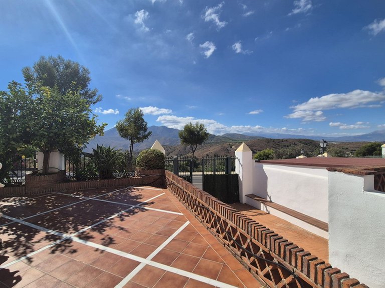 Villa for Sale in Alhaurin Golf, Malaga 39
