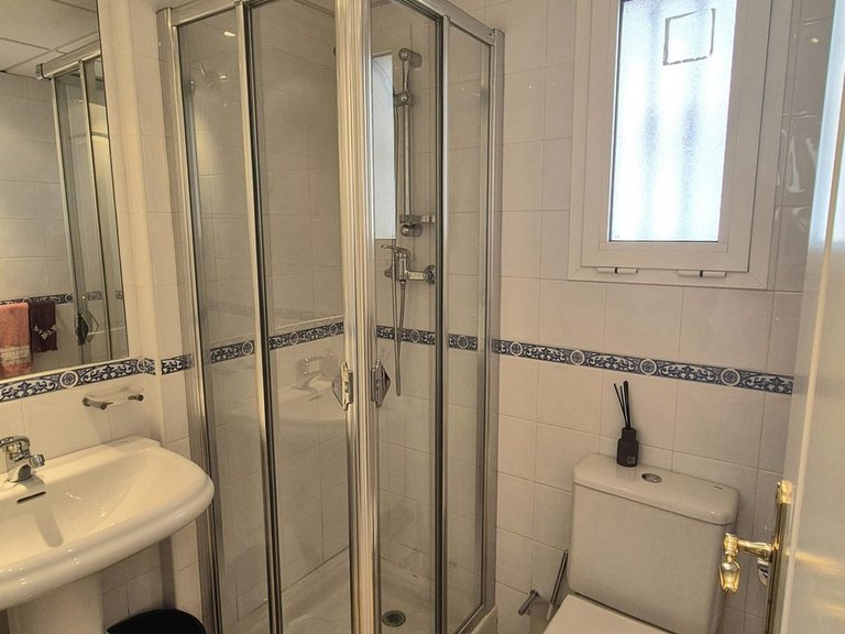 Villa for Sale in Alhaurin Golf, Malaga 9