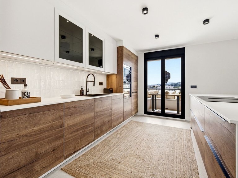 Apartment for Sale in Torrequebrada, Malaga 38