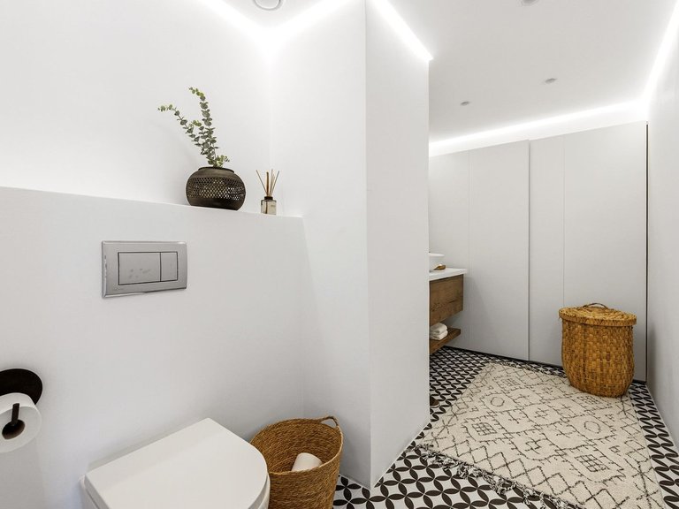 Apartment for Sale in Torrequebrada, Malaga 43