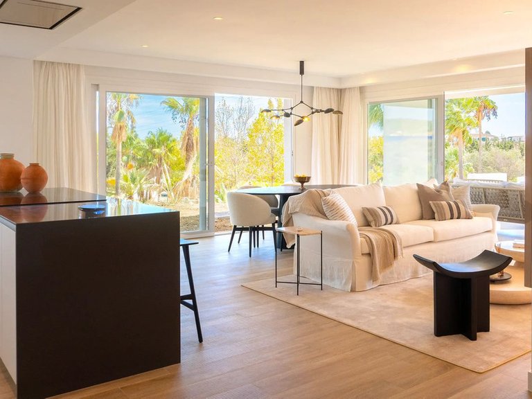 Penthouse for Sale in Costa del Sol Casares, Malaga 6
