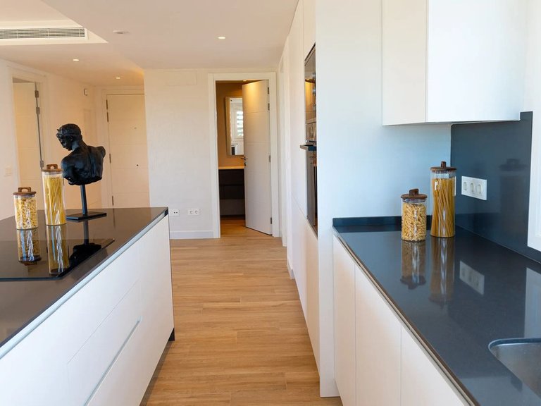 Penthouse for Sale in Costa del Sol Casares, Malaga 9