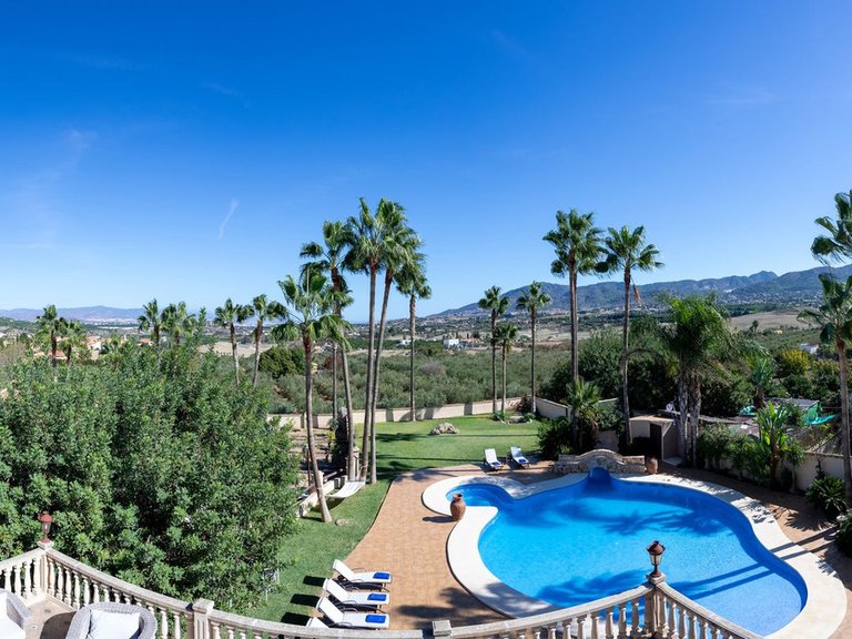 Villa for Sale in Alhaurín De La Torre, Malaga 2