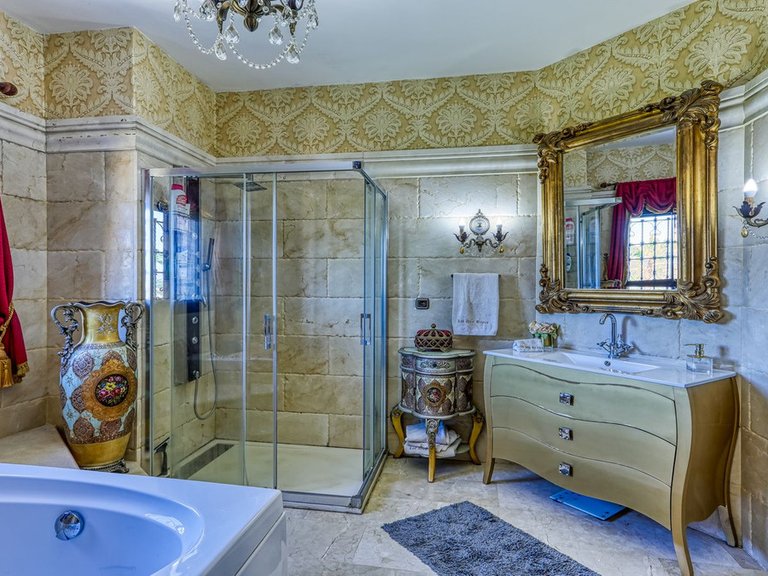 Villa for Sale in Alhaurín De La Torre, Malaga 21