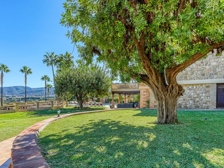 Villa for Sale in Alhaurín De La Torre, Malaga 27
