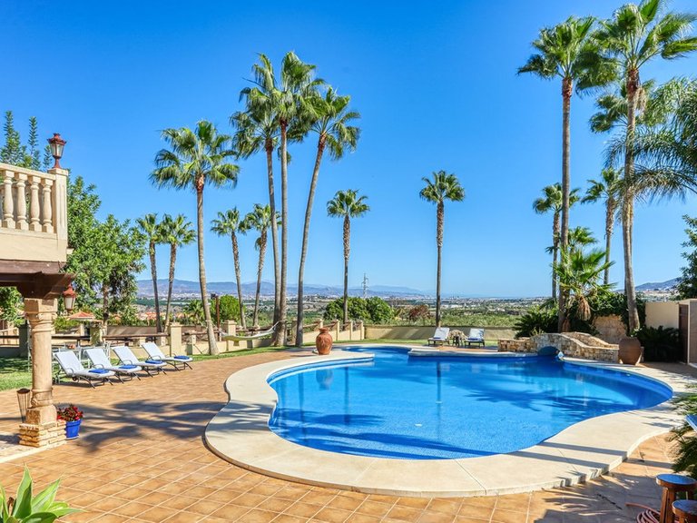 Villa for Sale in Alhaurín De La Torre, Malaga 40