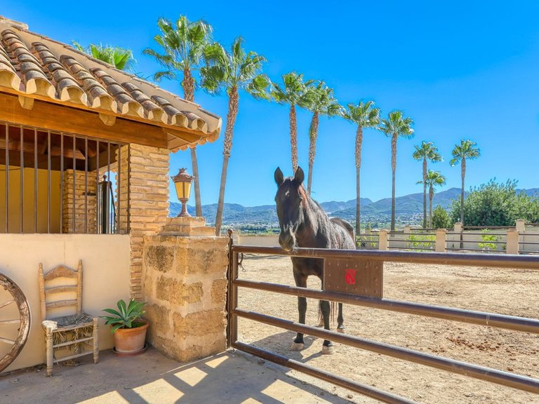 Villa for Sale in Alhaurín De La Torre, Malaga 43