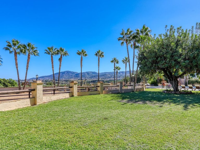 Villa for Sale in Alhaurín De La Torre, Malaga 52