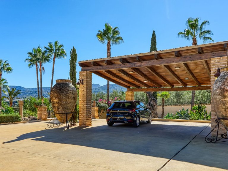 Villa for Sale in Alhaurín De La Torre, Malaga 53