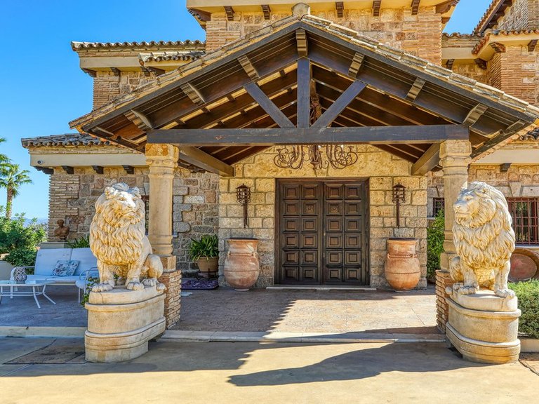 Villa for Sale in Alhaurín De La Torre, Malaga 6