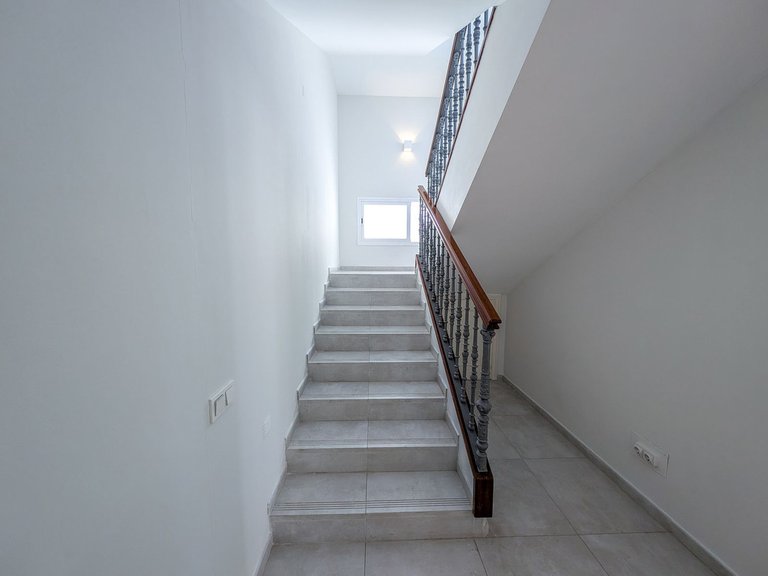 Villa for Sale in Nueva Andalucía, Malaga 17
