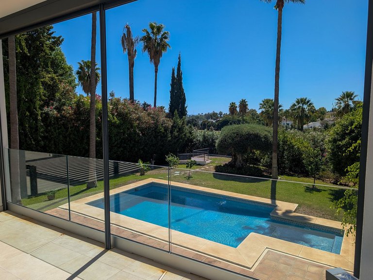 Villa for Sale in Nueva Andalucía, Malaga 31
