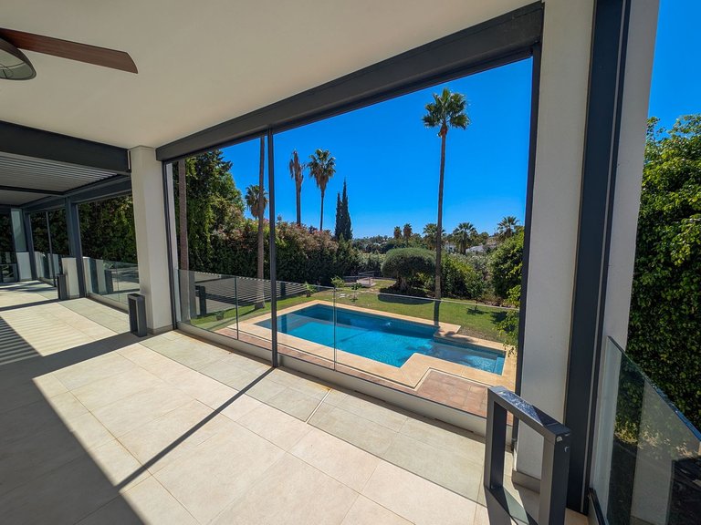 Villa for Sale in Nueva Andalucía, Malaga 33