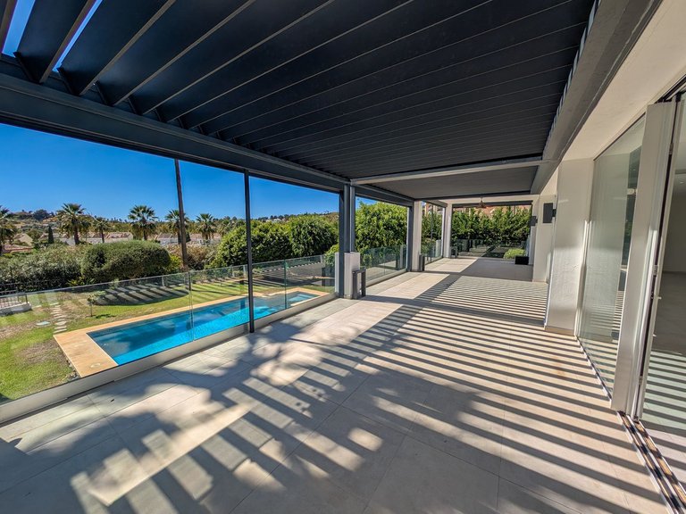 Villa for Sale in Nueva Andalucía, Malaga 34