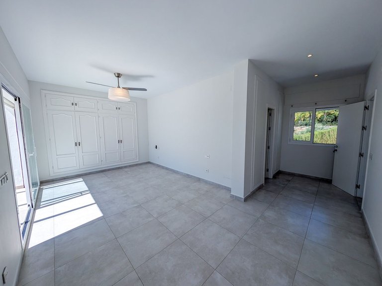Villa for Sale in Nueva Andalucía, Malaga 46
