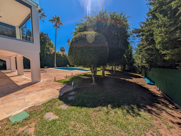 Villa for Sale in Nueva Andalucía, Malaga 52